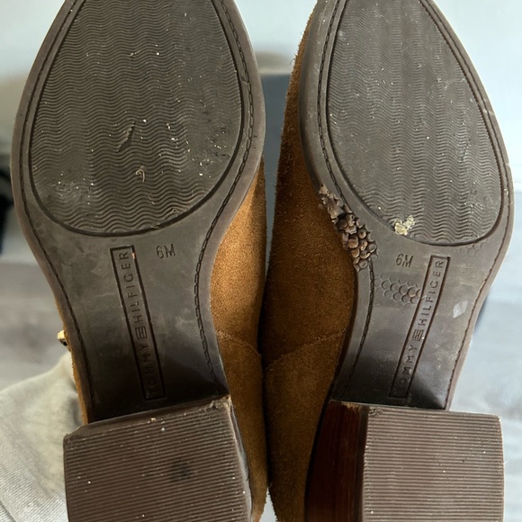Tommy Hilfiger Brown Suede Ankle Boot with Wooden Heel, Women’s size 6 - Picture 5 of 6